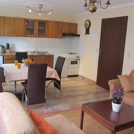 Apartments Marijana Srsici Екстер'єр фото