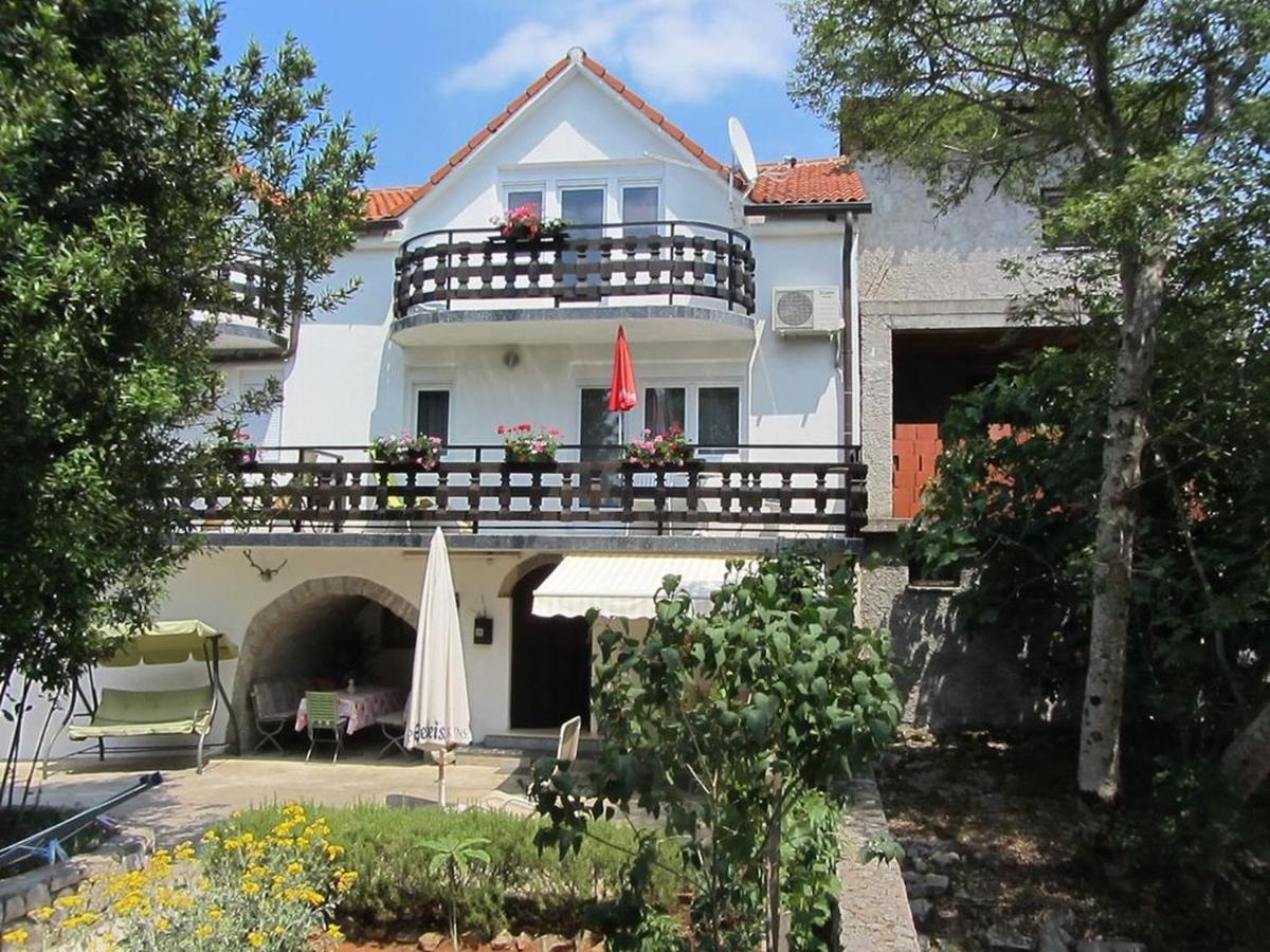 Apartments Marijana Srsici Екстер'єр фото