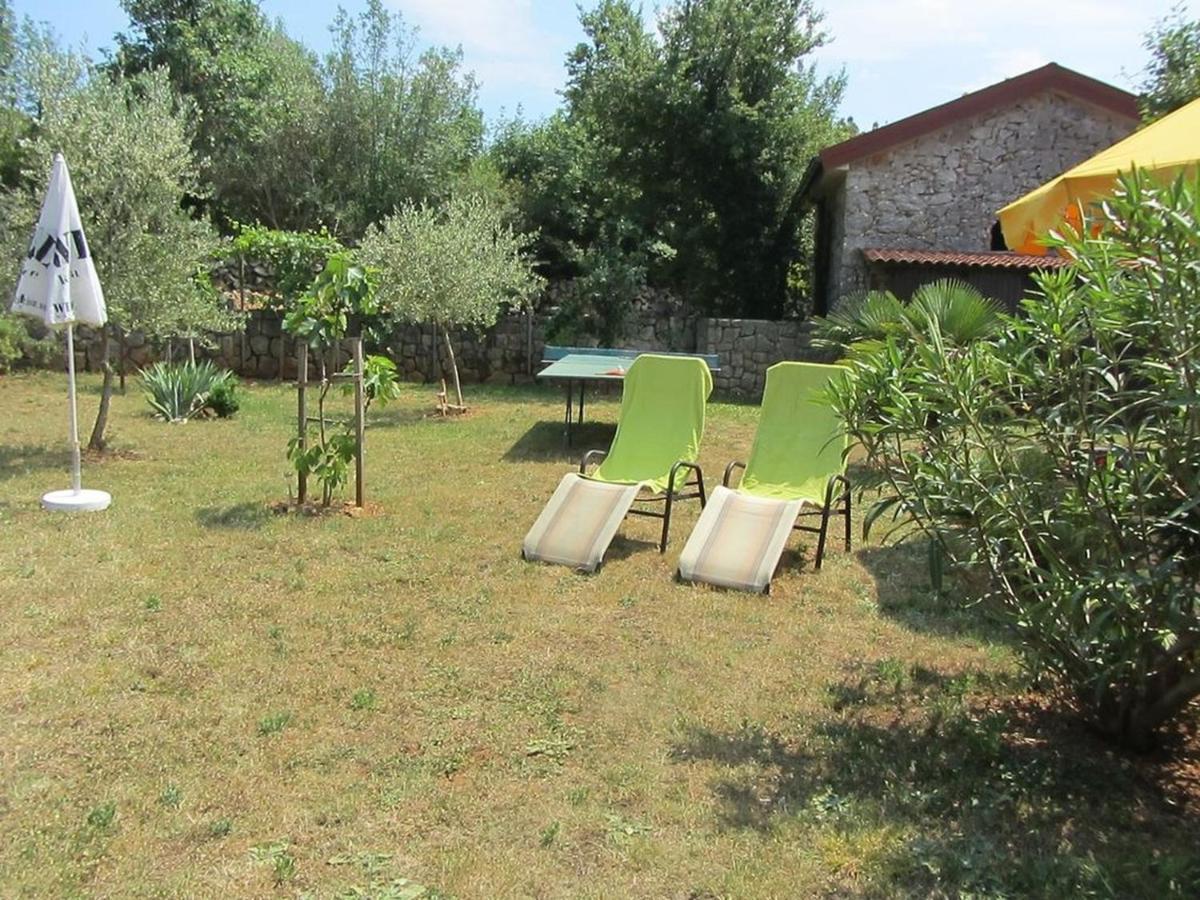 Apartments Marijana Srsici Екстер'єр фото