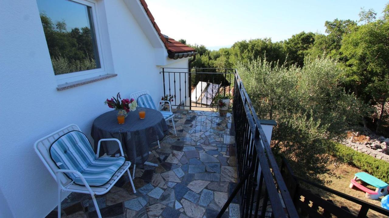 Apartments Marijana Srsici Екстер'єр фото